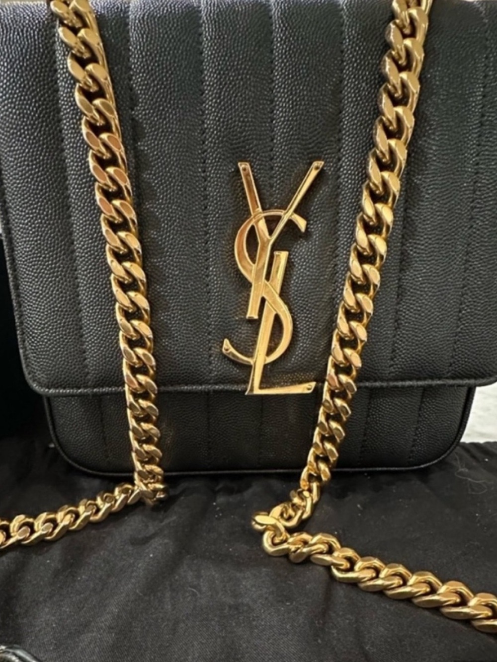 **READ** YSL medium Vicky great condition - Picture 1 of 6